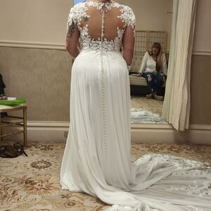 Wedding dress